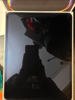 Ipad Pro 13" M5 512gigs Wifi plus Cellular