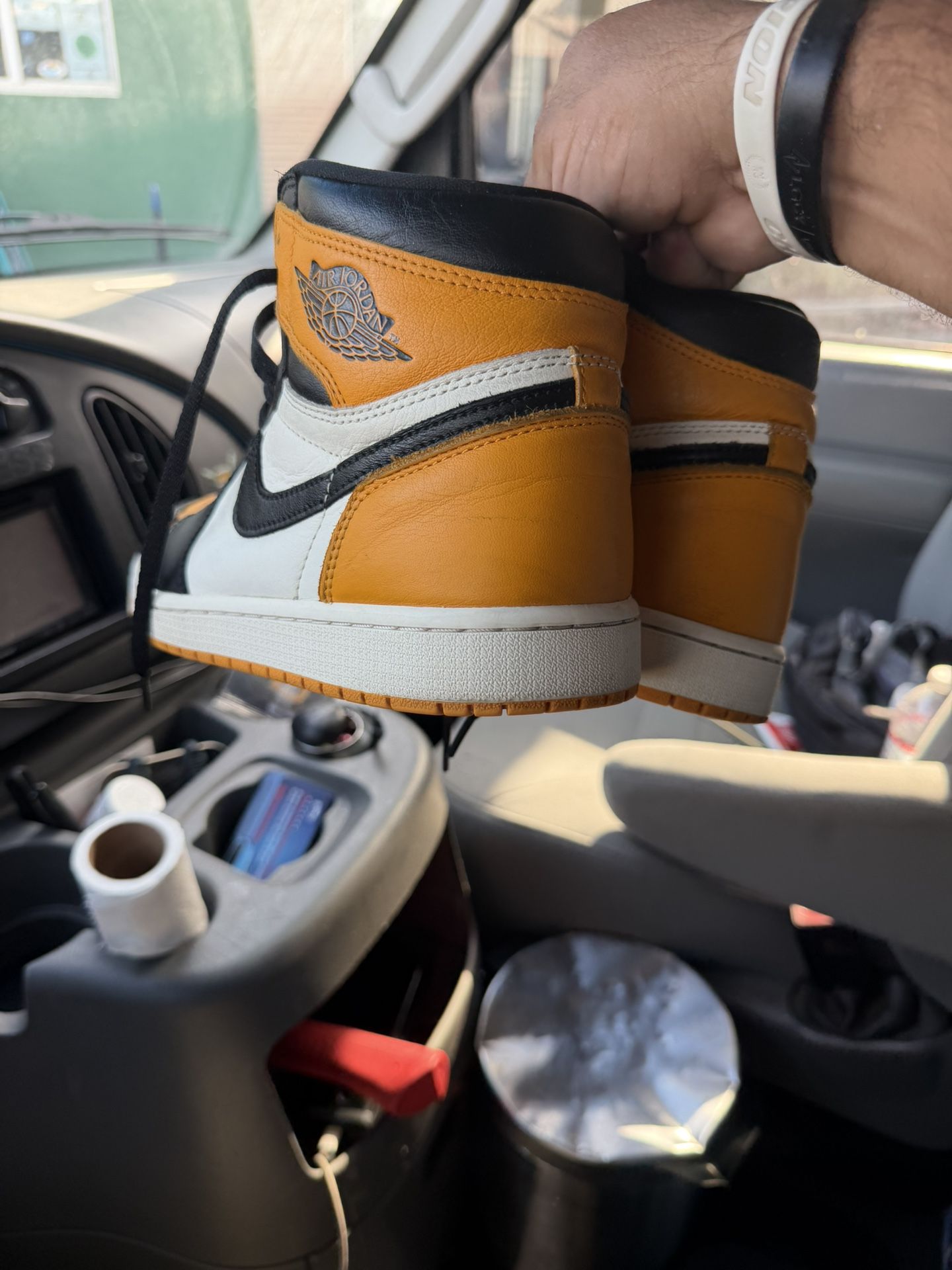 Nike air Jordan 1's taxis