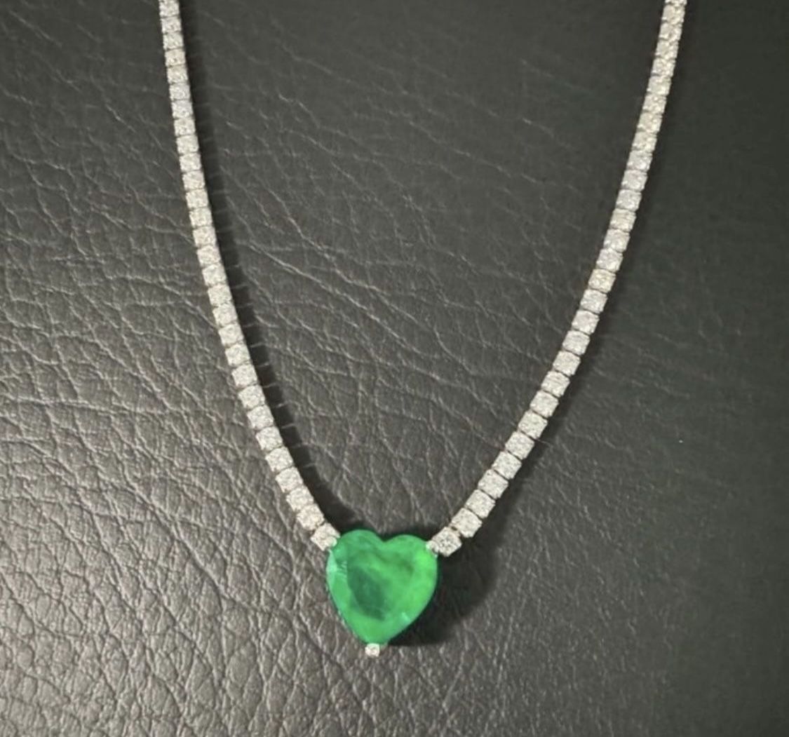925 Sterling Silver green emerald heart shaped pendant tennis