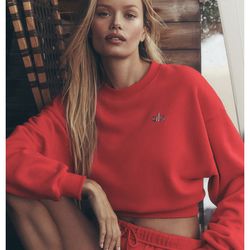 Alo Cropped accolade crewneck