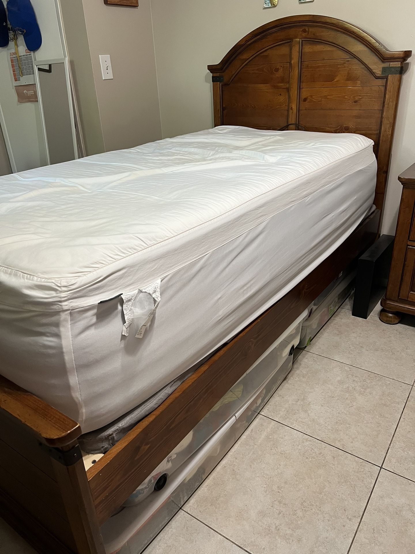Twin bed 100% Wood