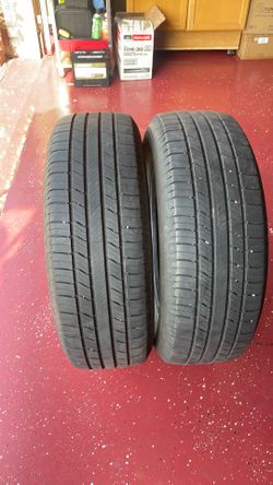 2 excellent used tires 225/65/17