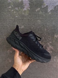 Hoka One One Clifton 7 road running shoes