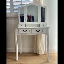 Makeup Vanity