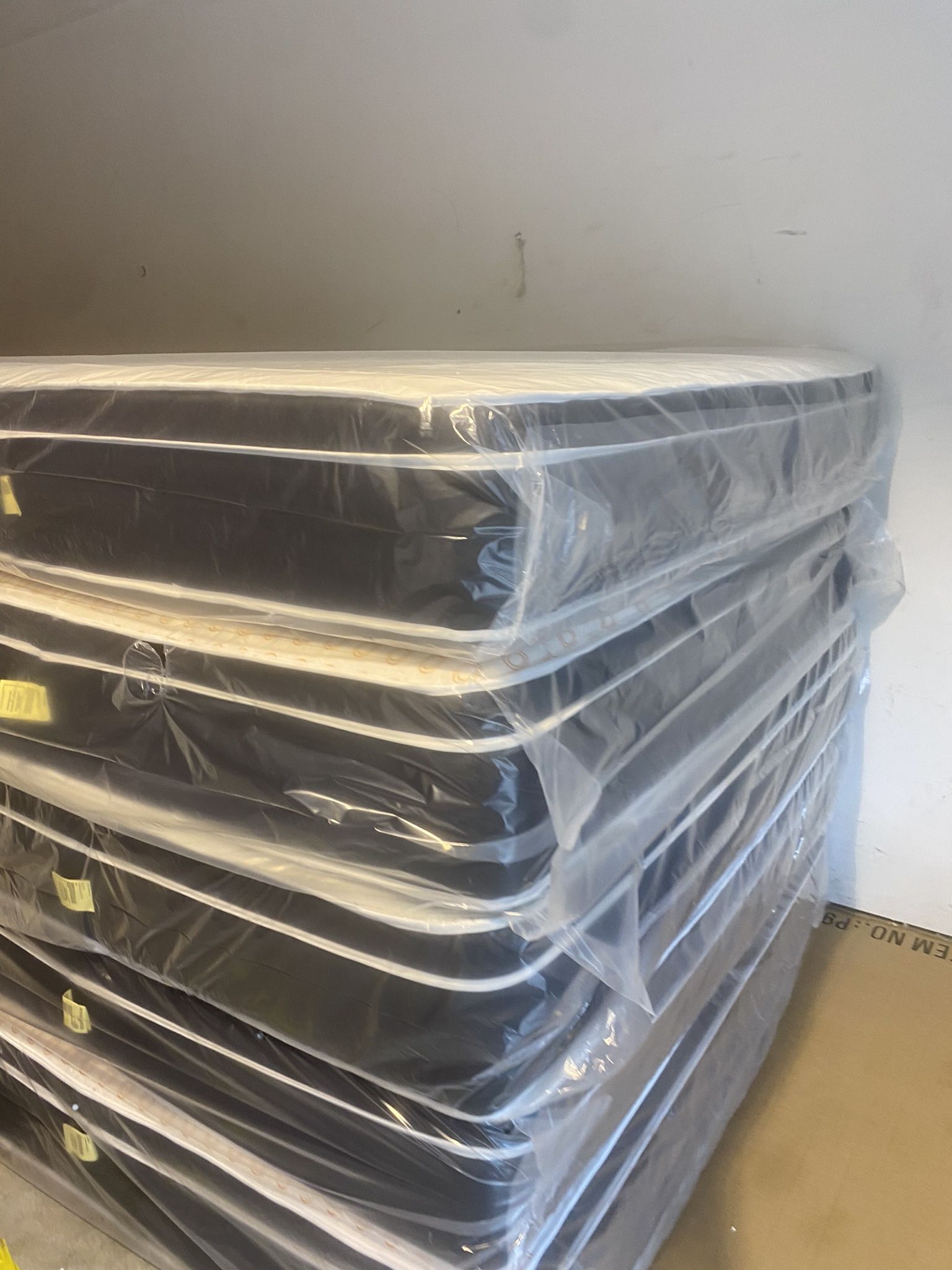 King Pillowtop Set New In The Plastic Free Delivery In Atlanta 