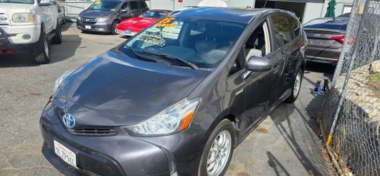 2015 Toyota Prius v