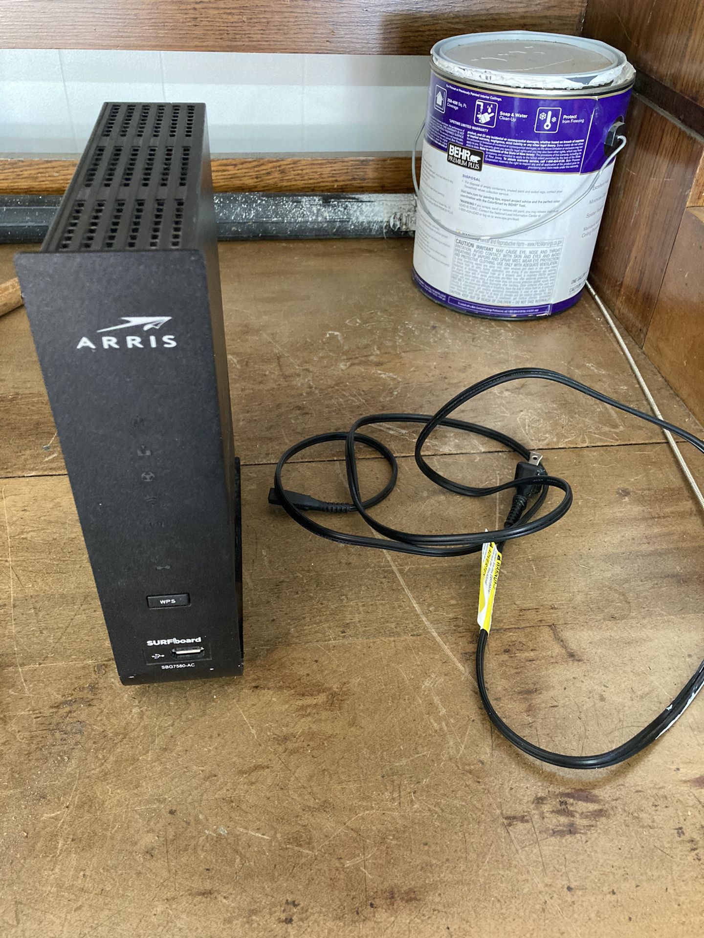 Arris modem and router surfboard