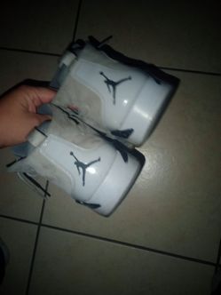 Nike Jordan Flight Club 91 Wolf Grey Athletic Shoes