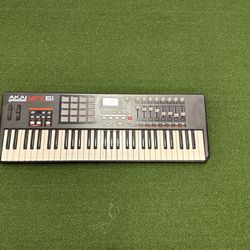 Akai MPK 61