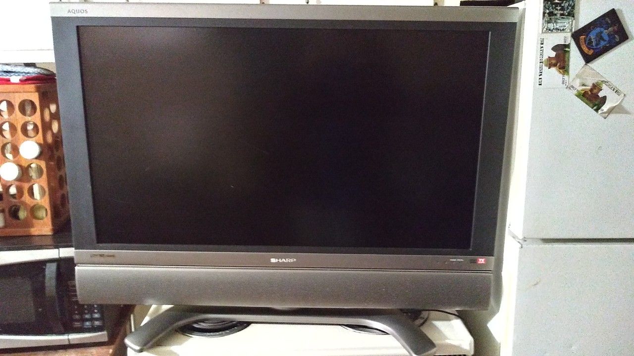 Sharp 37 inch flat screen tv