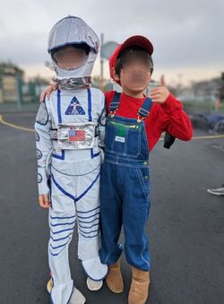 Kids costume astronaut