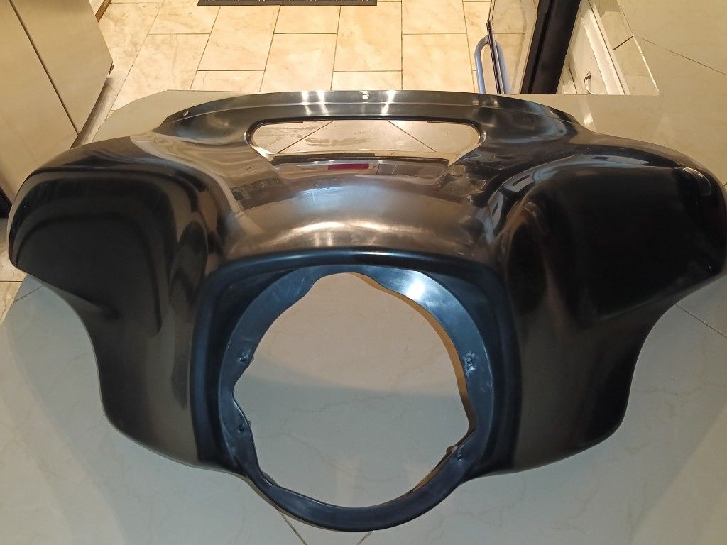 Universal Front Fairing With Speaker/DVD Hook Up