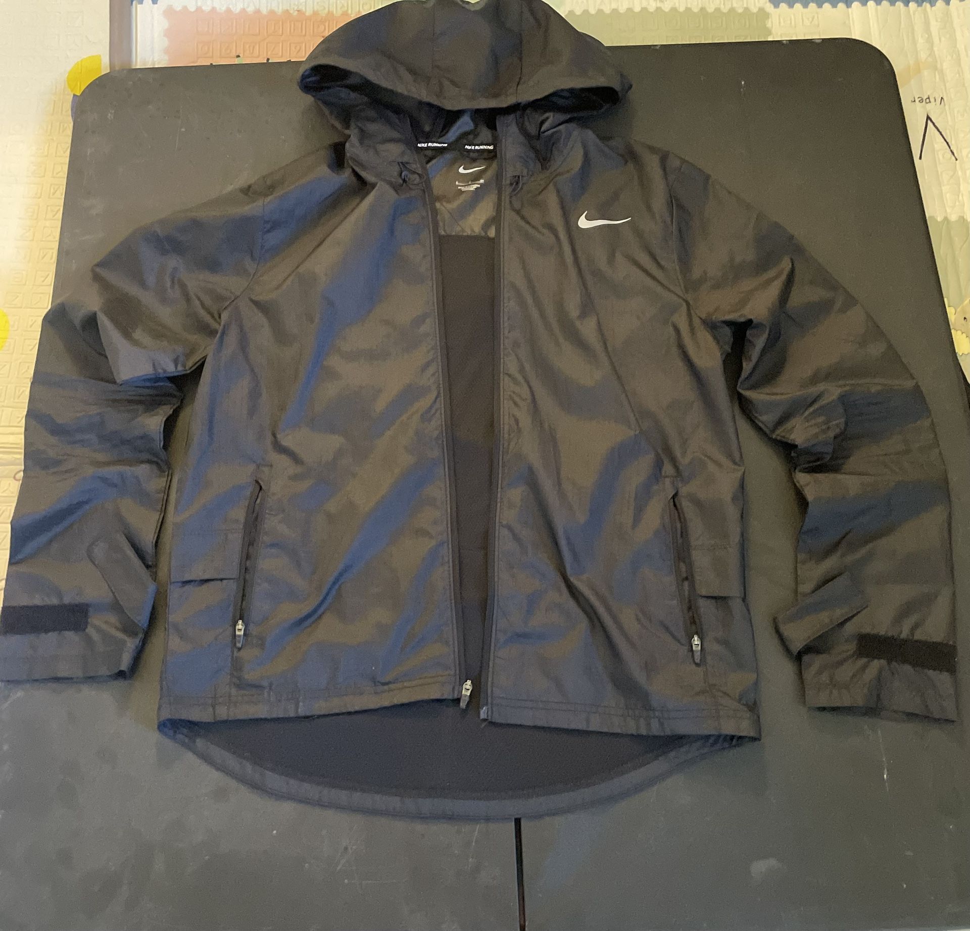 Nike Essential Running Jacket 