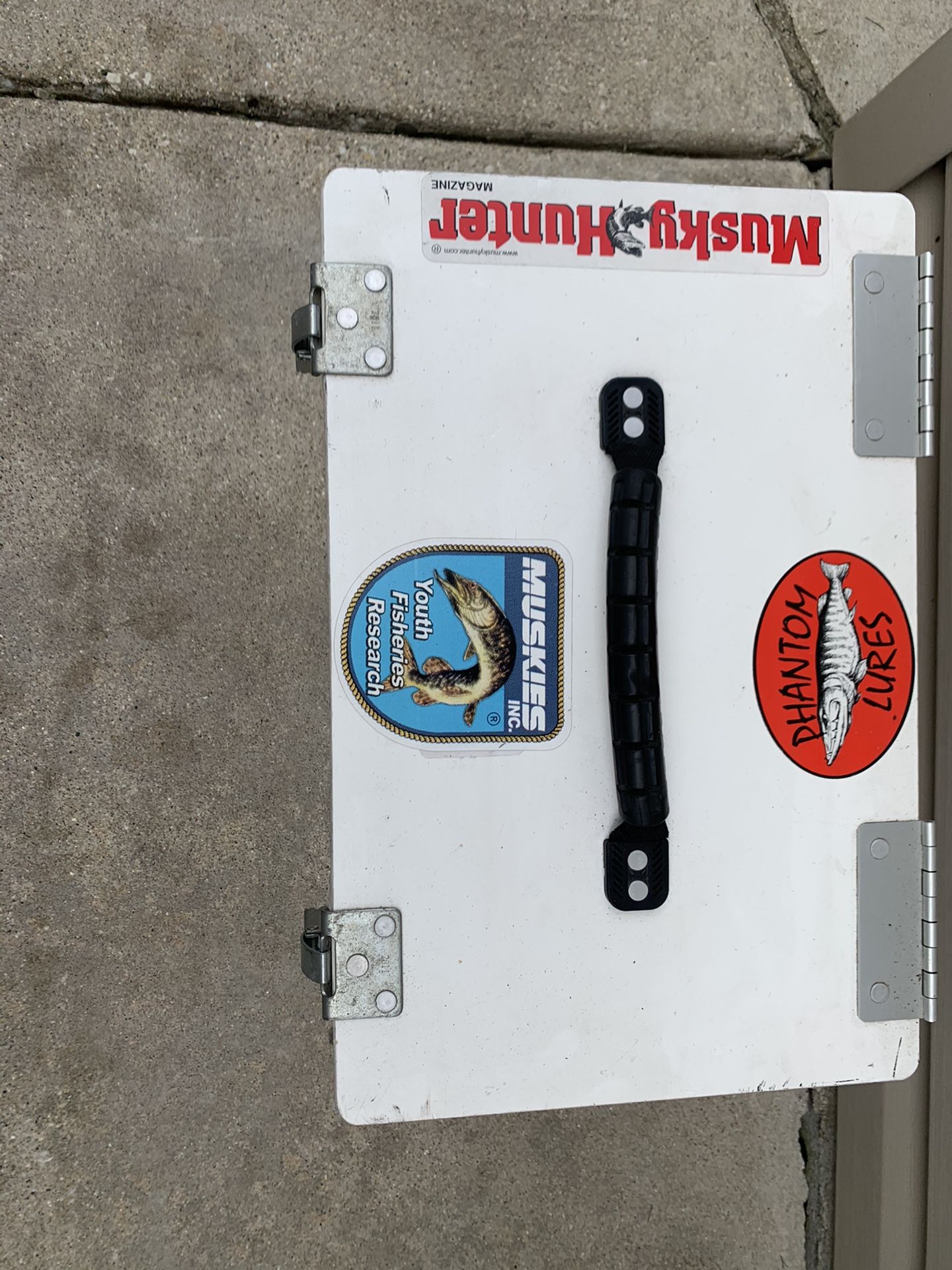 Fishing box