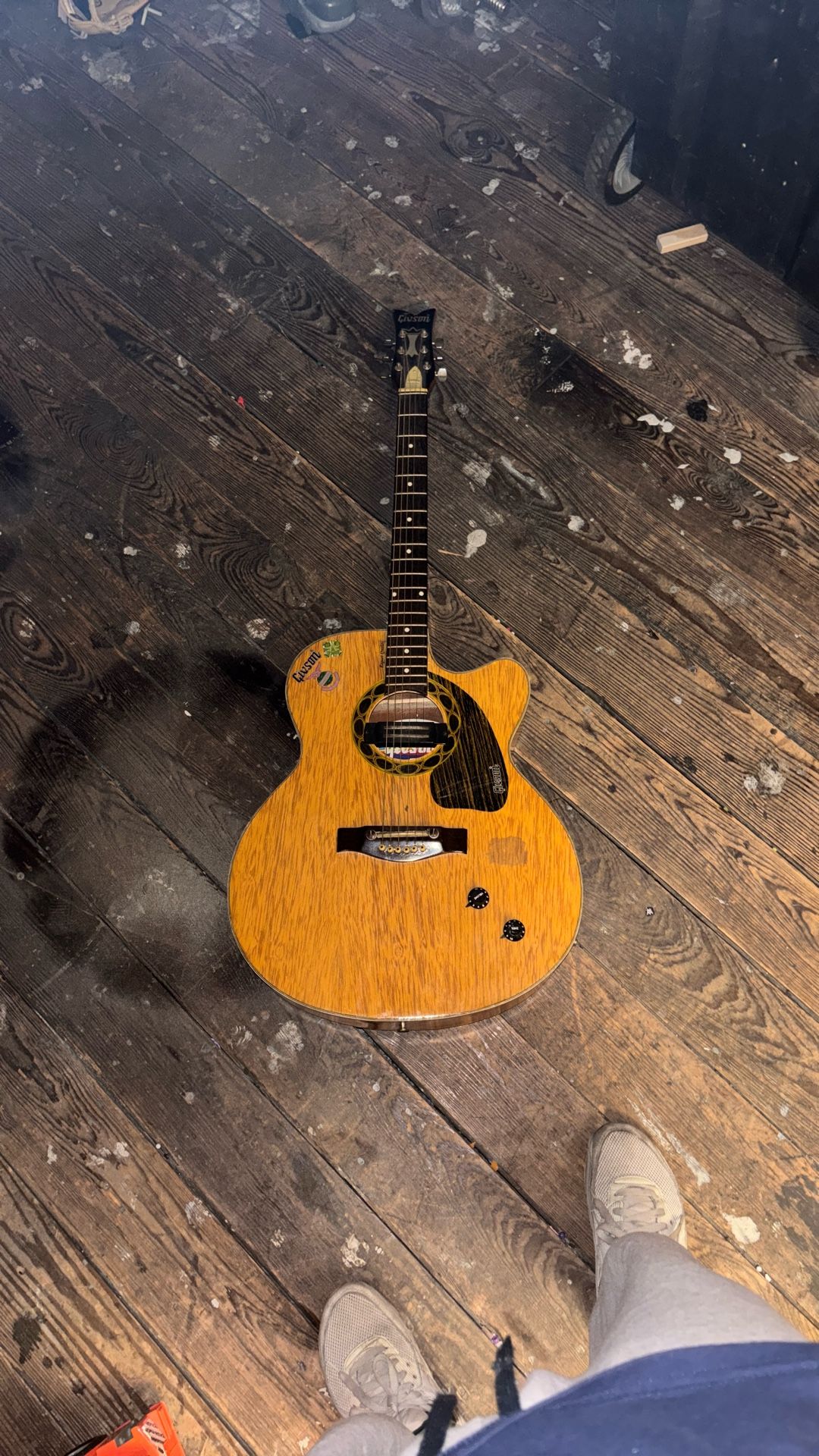 Givson Guitar