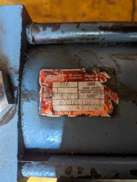 Hydraulic Cylinder And Hyd Valve Assy Machine Shop Beam Press Etc Other - Light industrial equipment & Tools