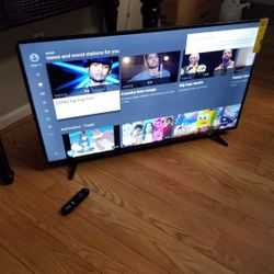 -FIRM PRICE NON-NEGOTIABLE- 40 IN. ROKU SMART TV W/REMOTE