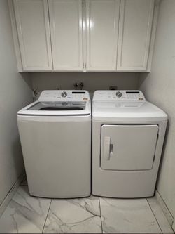 Insignia Matching Washer & Gas Dryer Set – Excellent Condition – $500 OBO