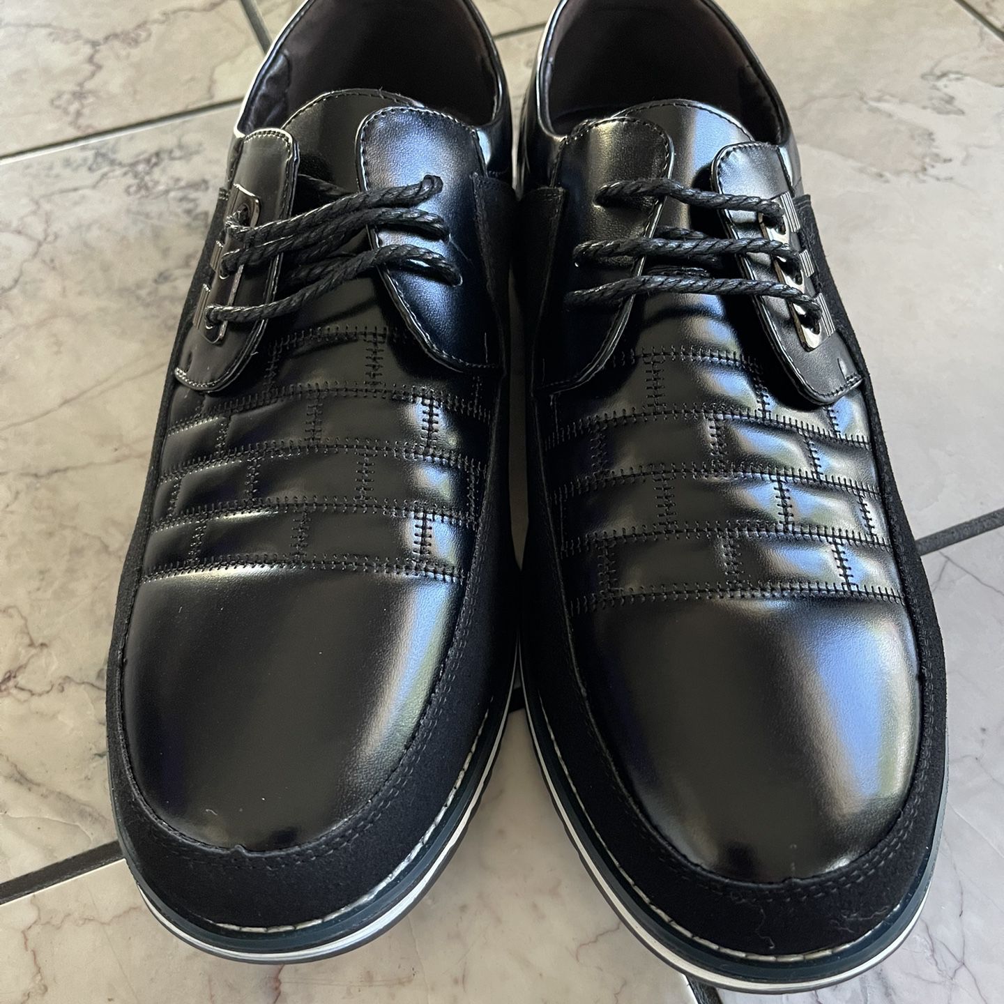 Men Dress Shoes (Size 11)