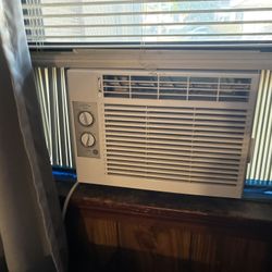 Microwave And Two Air Conditioning