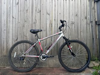 Nishiki Pueblo 26" Mountain Bike – 16" Frame (Small) – 21-Speed