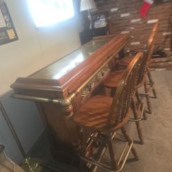 Bar With 3 Swivel Chairs