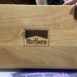 Marlboro Poker Chip Set 