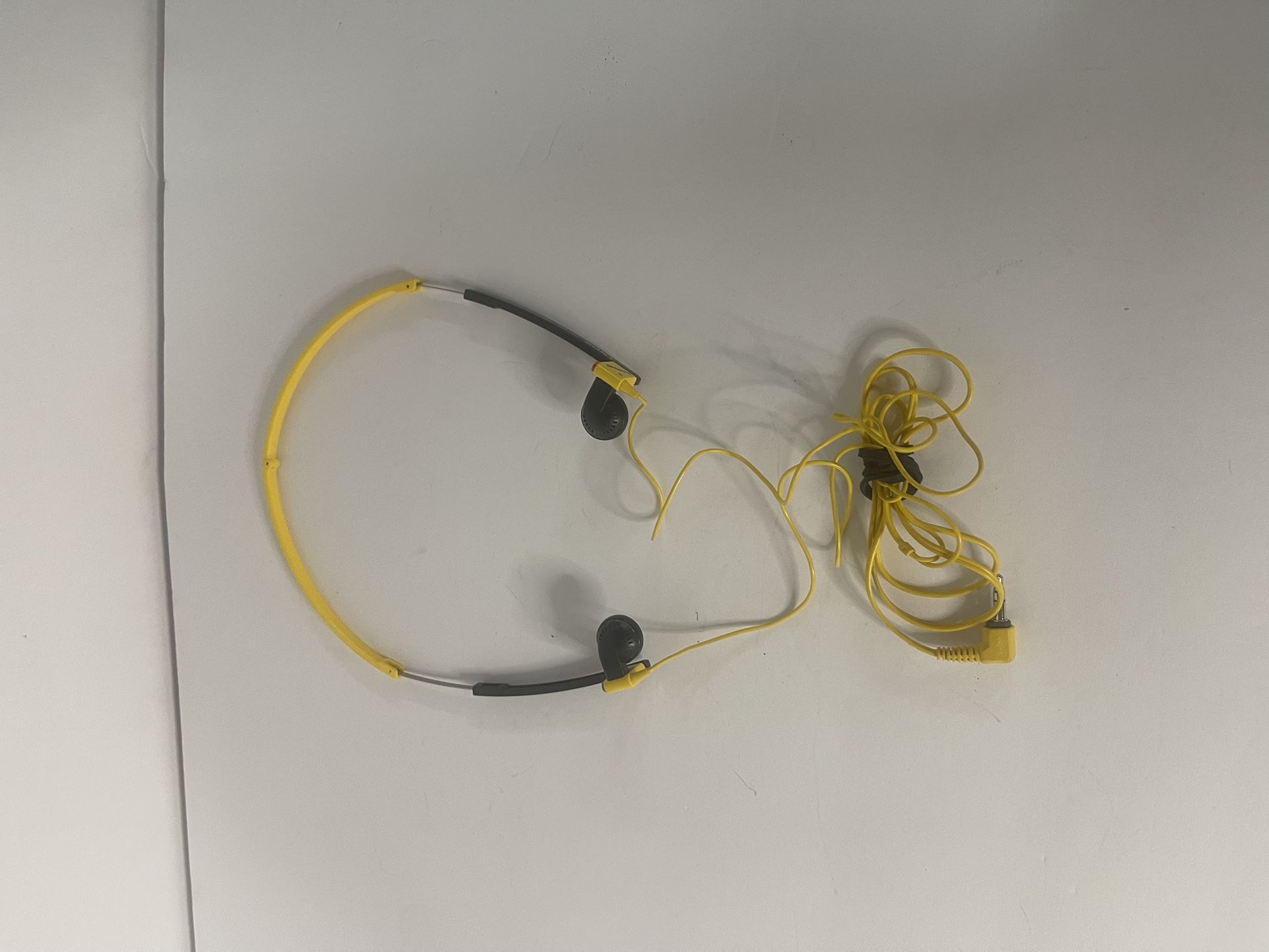 Vintage Sony Sport WALKMAN MDR-A25 Folding Headphones Yellow 1980's RARE Nice!