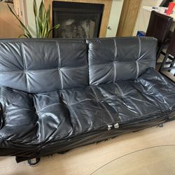 Free Couch (futon)