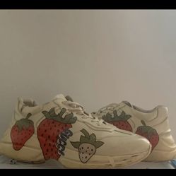 Gucci Strawberry Ruthon