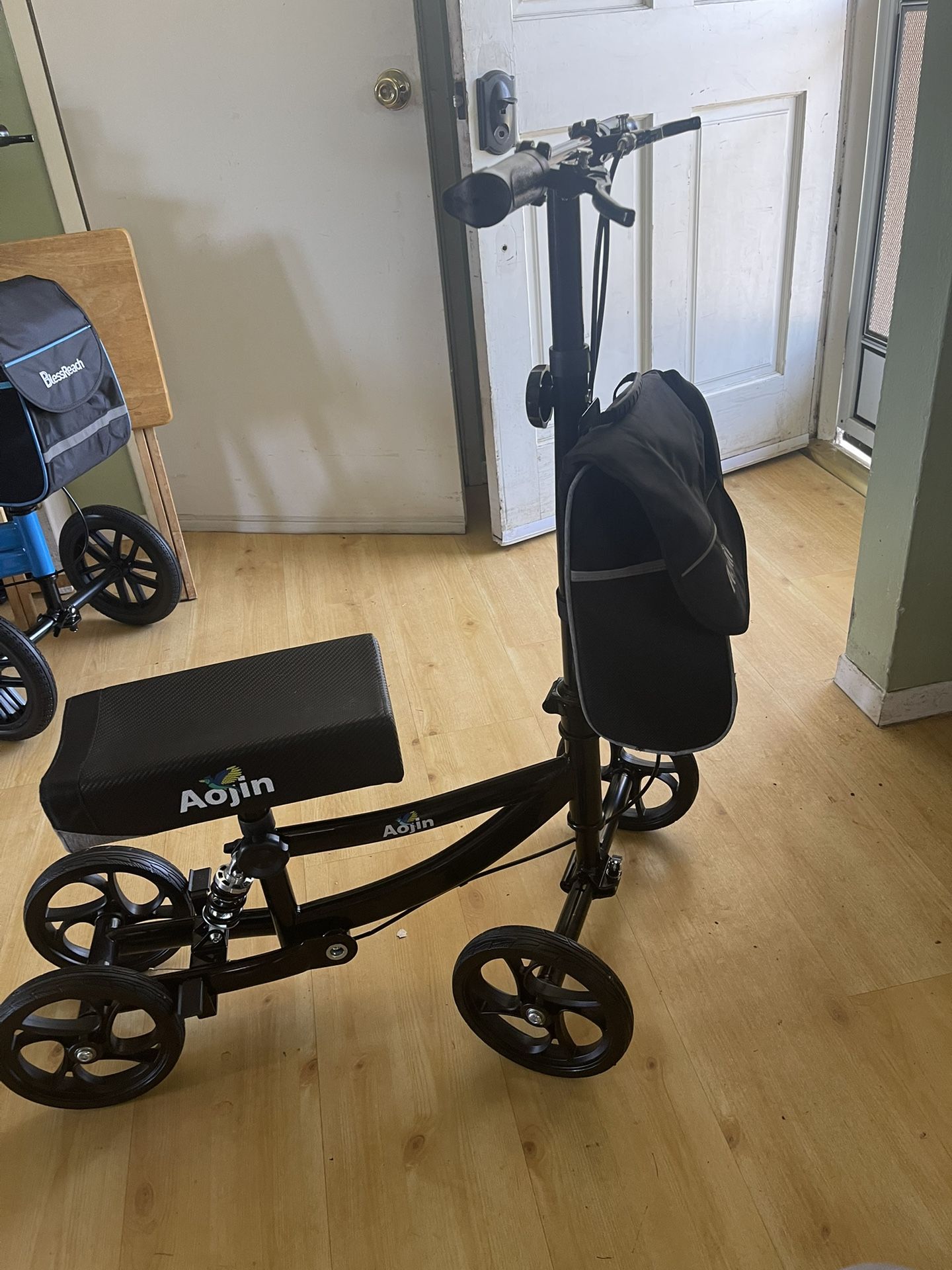 Aojin Knee Scooter Steerable Knee Walker  Knee Scooter