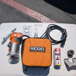 Rigid 1 1/2 HP Compact Corded Router
