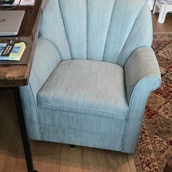 Round Back Swivel Chair