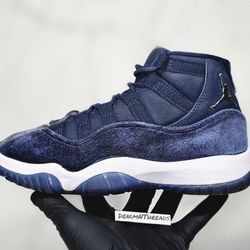 Nike Air Jordan 11 Retro Midnight Navy Velvet RARE Womens Size 5 OG 2022 Girls 