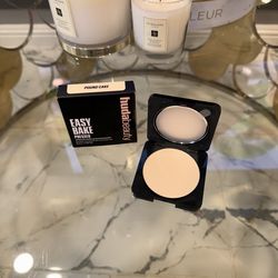 HUDA BEAUTY Easy Bake Airbrush Matte Pressed Setting Powder FIRM PRICE 🤍