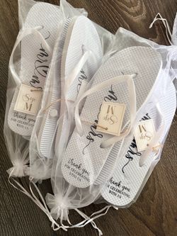 20 Flip Flops for Wedding for $25