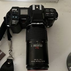 Minolta Maxxum 7000, Black, Zoom 75-200