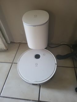 Yeedi Vacuum With Empty Station ..