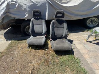 Bucket seats