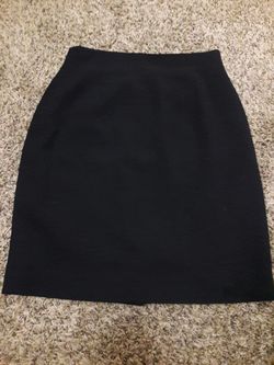 Size 7 navy blue skirt