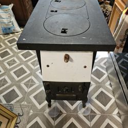 Small Cute Wood Stove With Legs