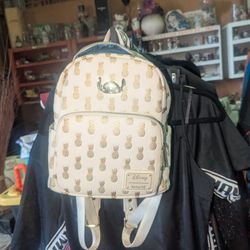 NEW DISNEY LOUNGEFLYY  BACKPACK 