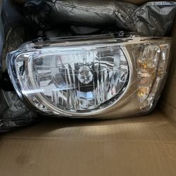 Hyundai Santa Fe  Headlights