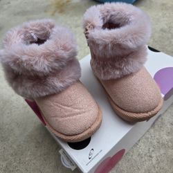 Girl Shoe Size 4