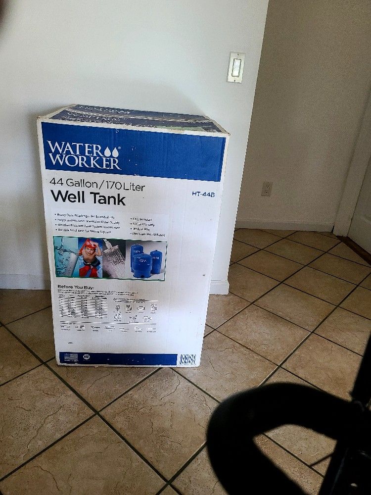 Bladder tank
