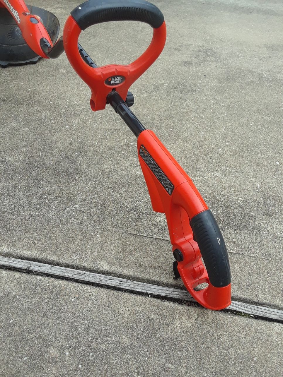 Black & Decker Grass Hog electric weed eater for Sale in Houston, TX