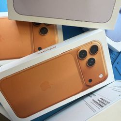 iphone 17 Pro Max 256gb  Unlocked.  PLEASE READ DISCRIPTION 