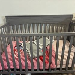 Baby Crib With Halo Guard 