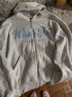 White fox hoodie m/l