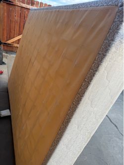 free queen size bedframe